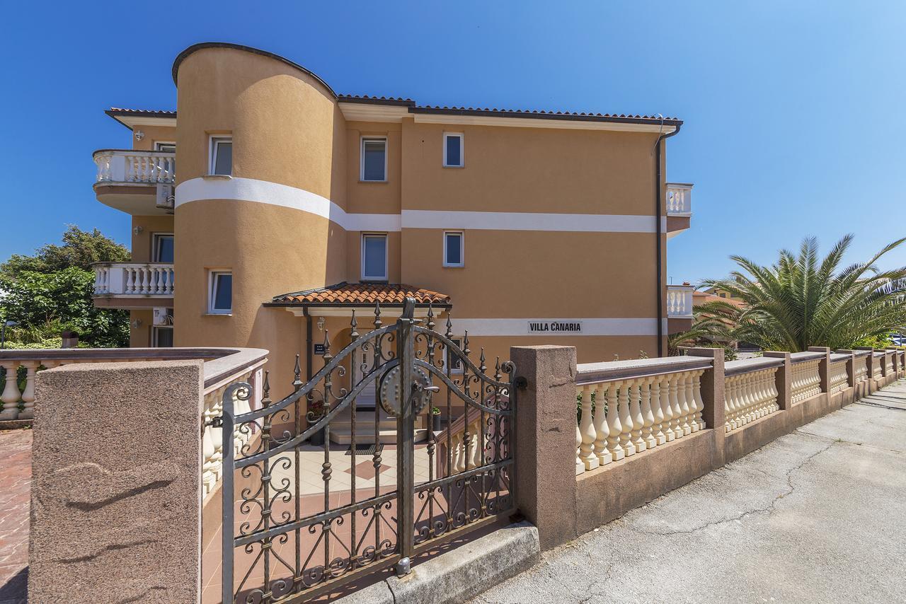 Apartments Canaria Pula Extérieur photo