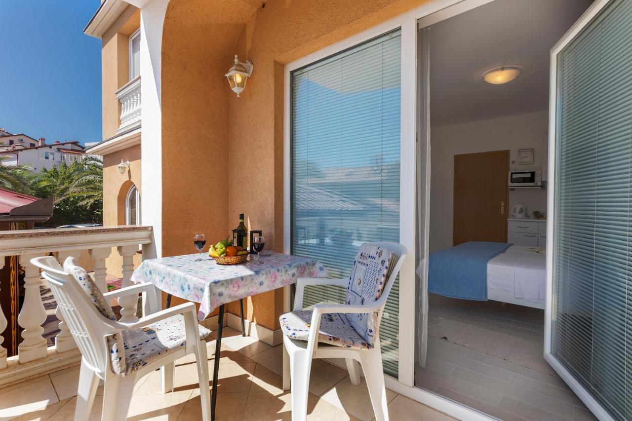 Apartments Canaria Pula Extérieur photo