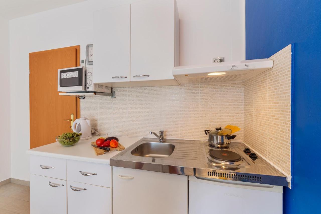 Apartments Canaria Pula Extérieur photo