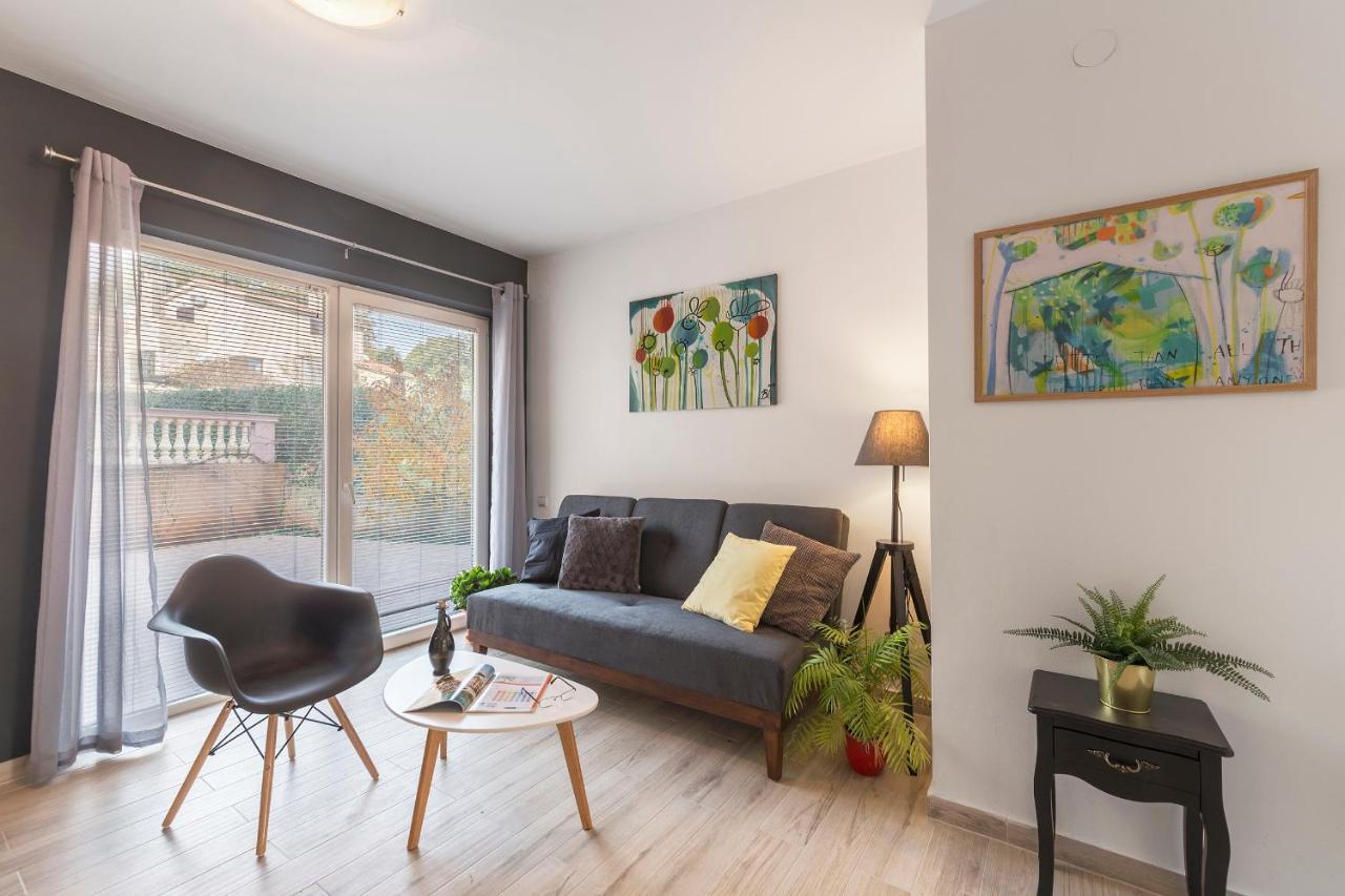 Apartments Canaria Pula Extérieur photo